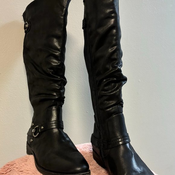 Beartraps black boots, size 9.5 - Picture 2 of 3
